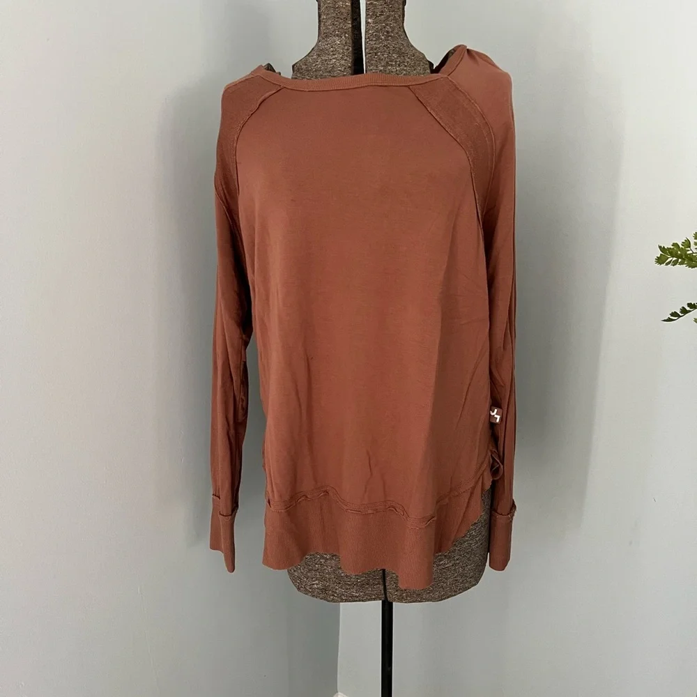 JoyLab Rust Long Sleeve Top - Picture 1 of 7
